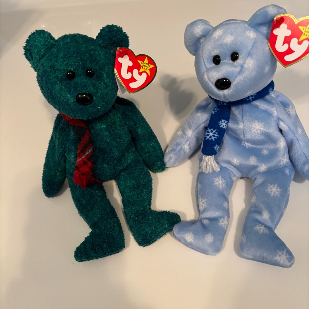 Holiday Beanie Babies( lot of 2)